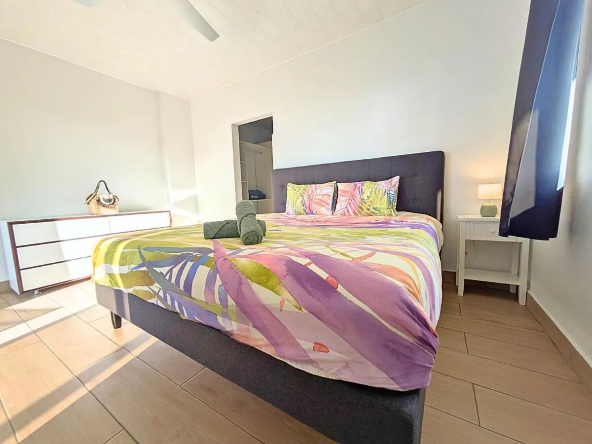Villa Fare Painapo - Spacious, Modern, Beautiful View Paea