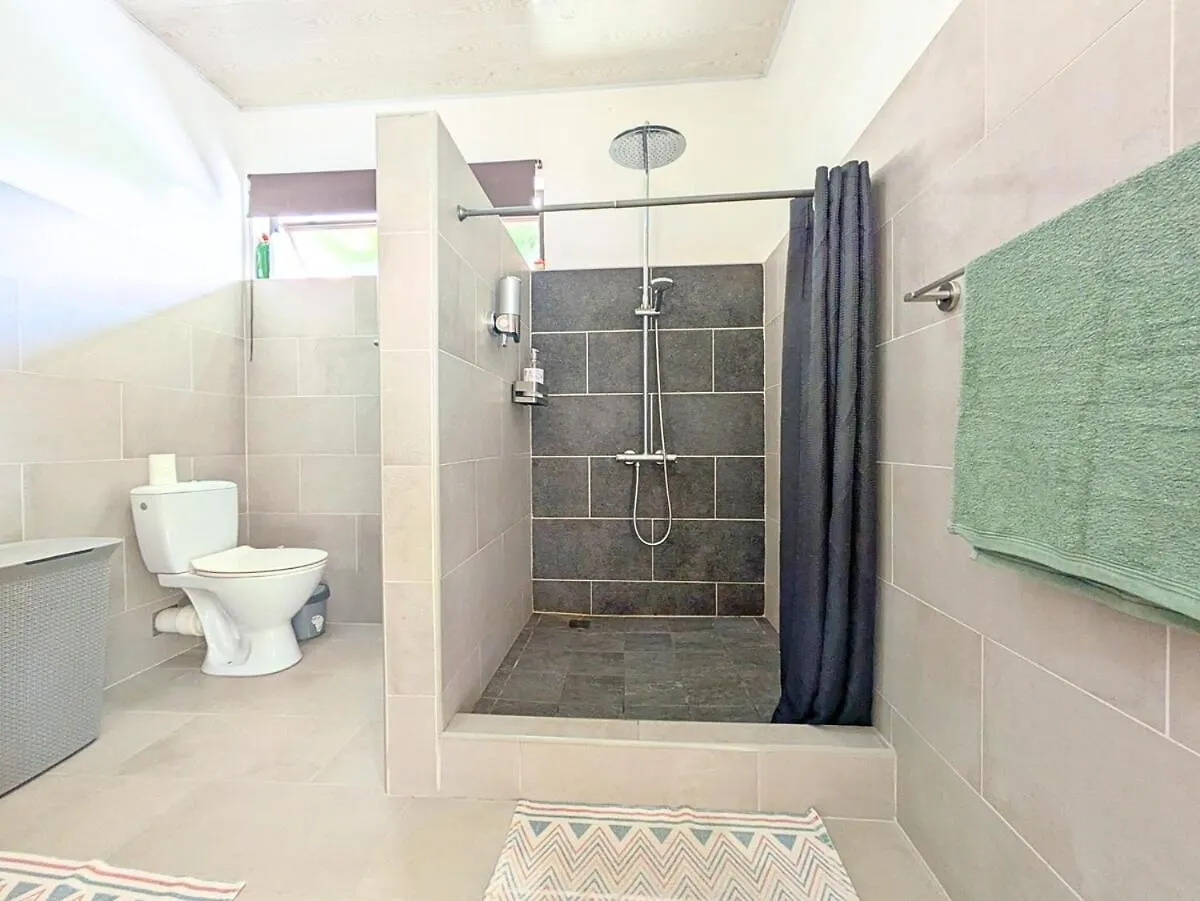 Fare Painapo - Spacious, Modern, Beautiful View Paea 0*,